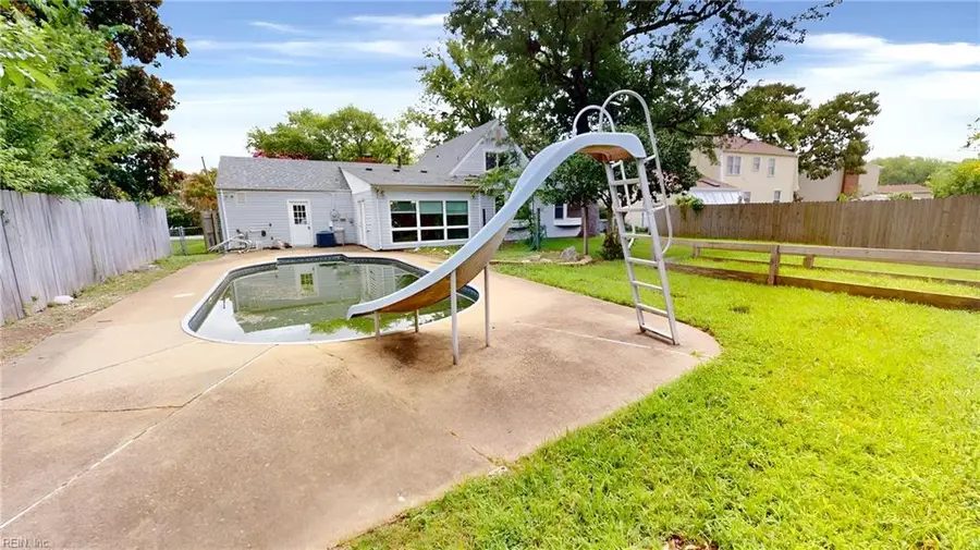 8 Tom Jones Court, Hampton, VA 23666 - #2