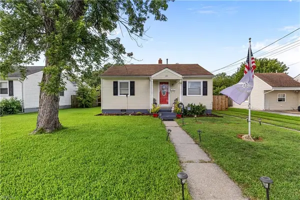 215 Castlewood Road, Portsmouth, VA 23702