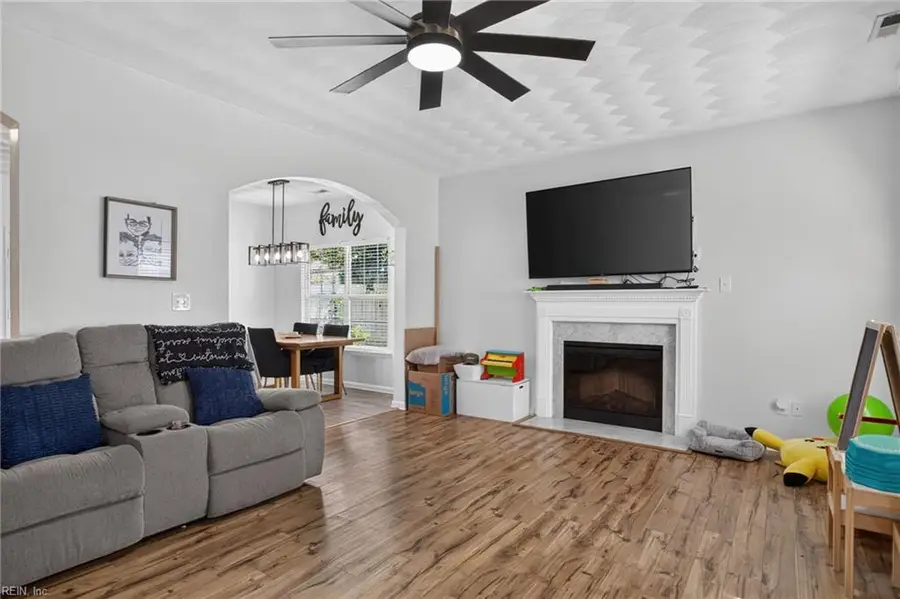 2000 Paramont Avenue, Chesapeake, VA 23320 - #3