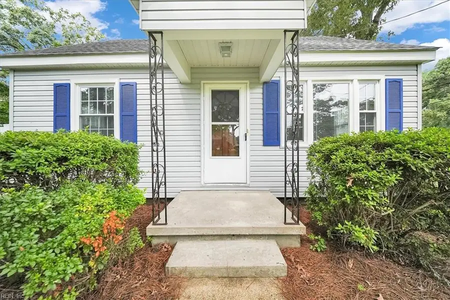 1601 Lilac Avenue, Chesapeake, VA 23325 - #3