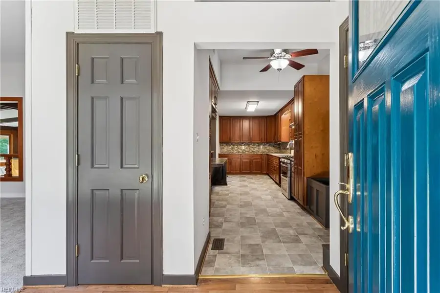 27 Hertzler Road, Newport News, VA 23602 - #2