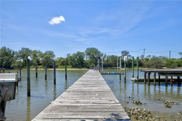 573 Ocean View Avenue, Norfolk, VA 23503