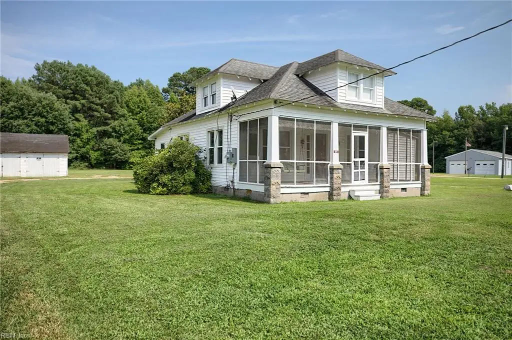 85 Linden Avenue, Cobbs Creek, VA 23035 - #1