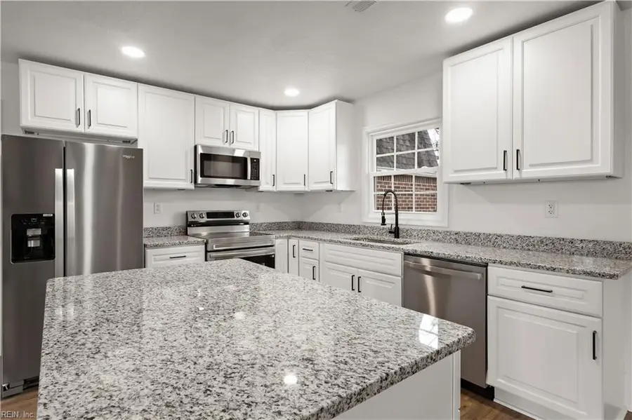 3025 Woodlawn Drive, Suffolk, VA 23434 - #3