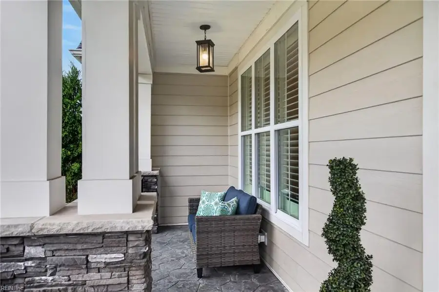 92 Richmond Way, Carrollton, VA 23314 - #2