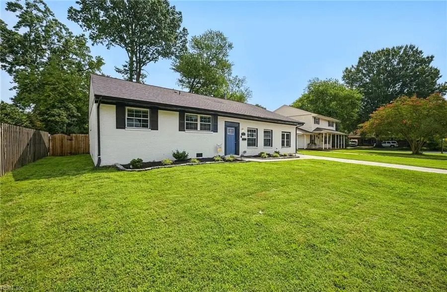 812 Chatsworth Drive, Newport News, VA 23601 - #2