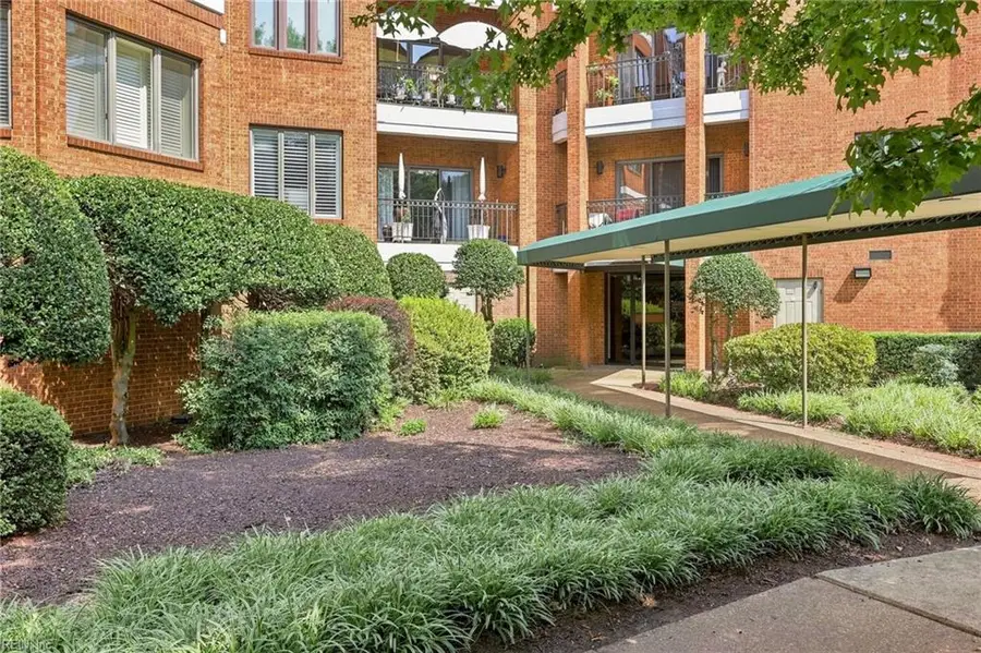 1102 Botetourt Gardens #B1, Norfolk, VA 23507 - #2