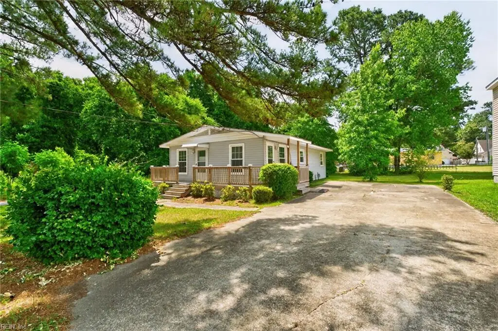 5001 Clifton Street, Chesapeake, VA 23321 - #1
