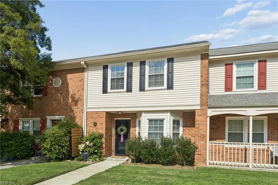 114 Choisy Crescent, Yorktown, VA 23692 - #2