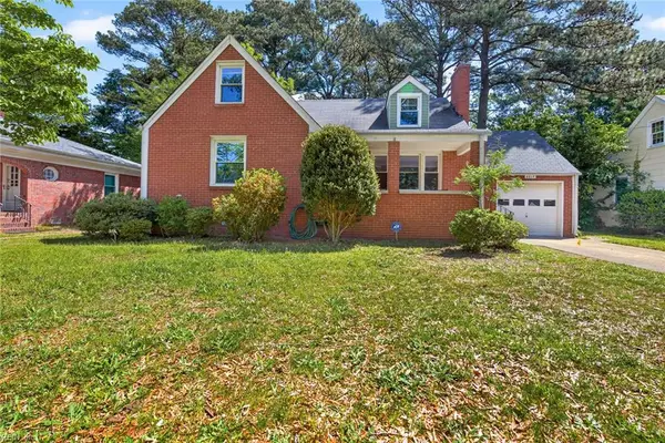 8814 Commodore Drive, Norfolk, VA 23503