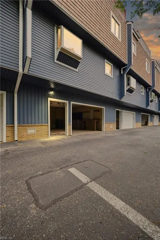 1262 W Ocean Avenue #7, Norfolk, VA 23503 - #3