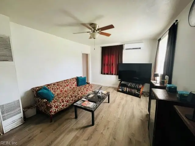 3606 Turnpike Road, Portsmouth, VA 23707 - #3