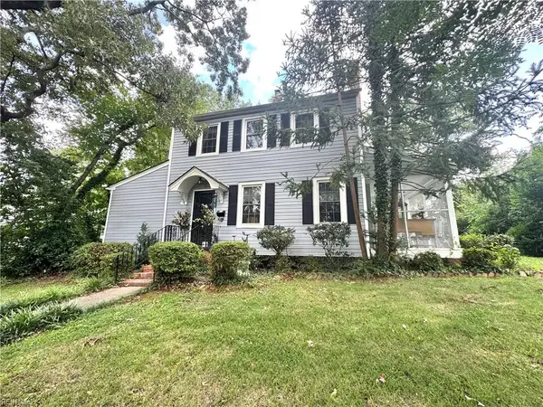 40 Franklin Road, Newport News, VA 23601