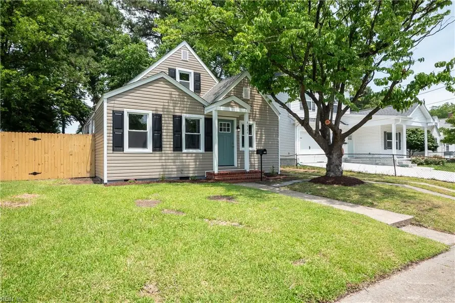 7534 Yorktown Drive, Norfolk, VA 23505 - #3