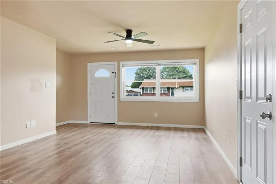 803 New Bern Avenue, Hampton, VA 23669 - #3