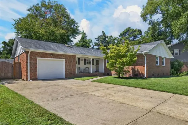 2317 Laurel Cove Drive, Virginia Beach, VA 23454