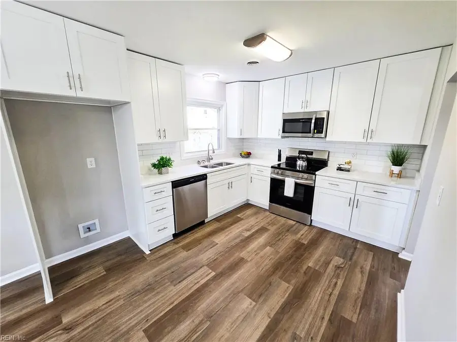 303 Dover Road, Hampton, VA 23666 - #2