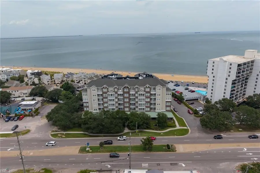 3800 Dupont Cir Circle #206, Virginia Beach, VA 23455 - #2
