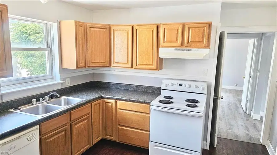 1874 Kingston Avenue, Norfolk, VA 23503 - #3