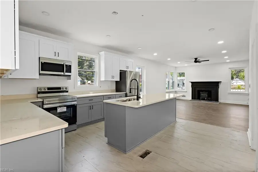 161 Lasalle Avenue, Hampton, VA 23661 - #3