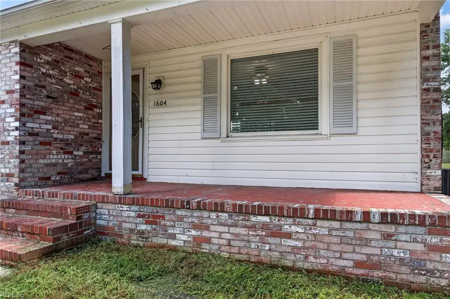 1604 Whaleyville Boulevard, Suffolk, VA 23434 - #3