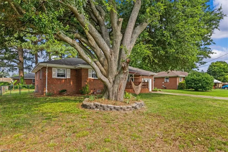 1217 Oleander Avenue, Chesapeake, VA 23325 - #3