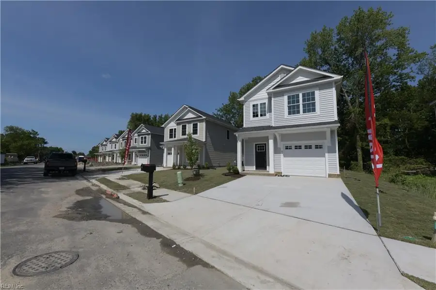 901 Railroad Avenue, Chesapeake, VA 23324 - #2
