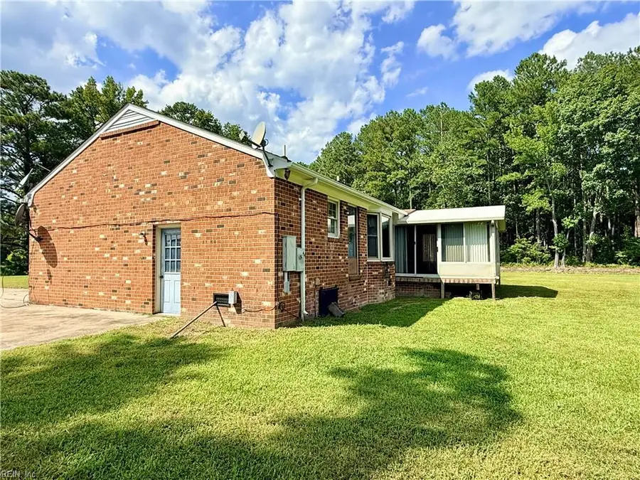 6147 Proctors Bridge Road, Ivor, VA 23866 - #3
