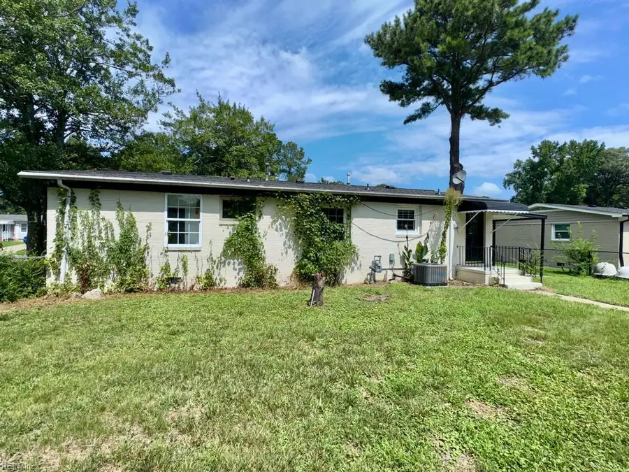 1215 Lake Kennedy Drive, Suffolk, VA 23434 - #2