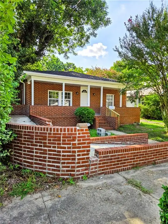 118 Walnut St Street, Suffolk, VA 23434 - #2