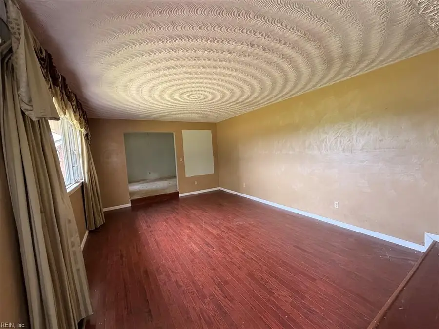 909 Little Fork Road, Suffolk, VA 23434 - #2
