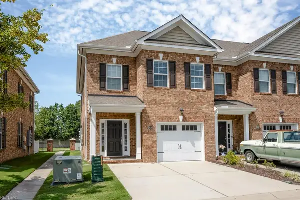 816 Haversham Close #19, Chesapeake, VA 23320