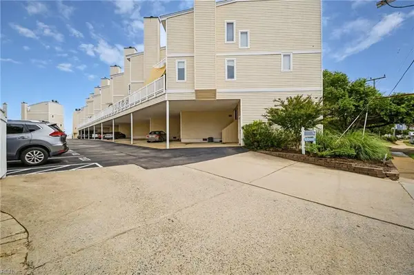 2328 Bays Edge Avenue, Virginia Beach, VA 23451