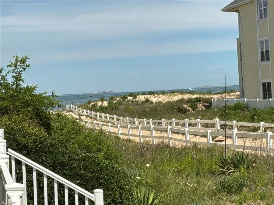 2328 Bays Edge Avenue, Virginia Beach, VA 23451 - #2