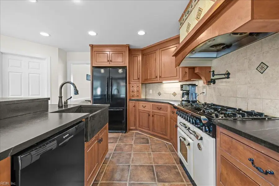1486 White Marsh Road, Suffolk, VA 23434 - #3