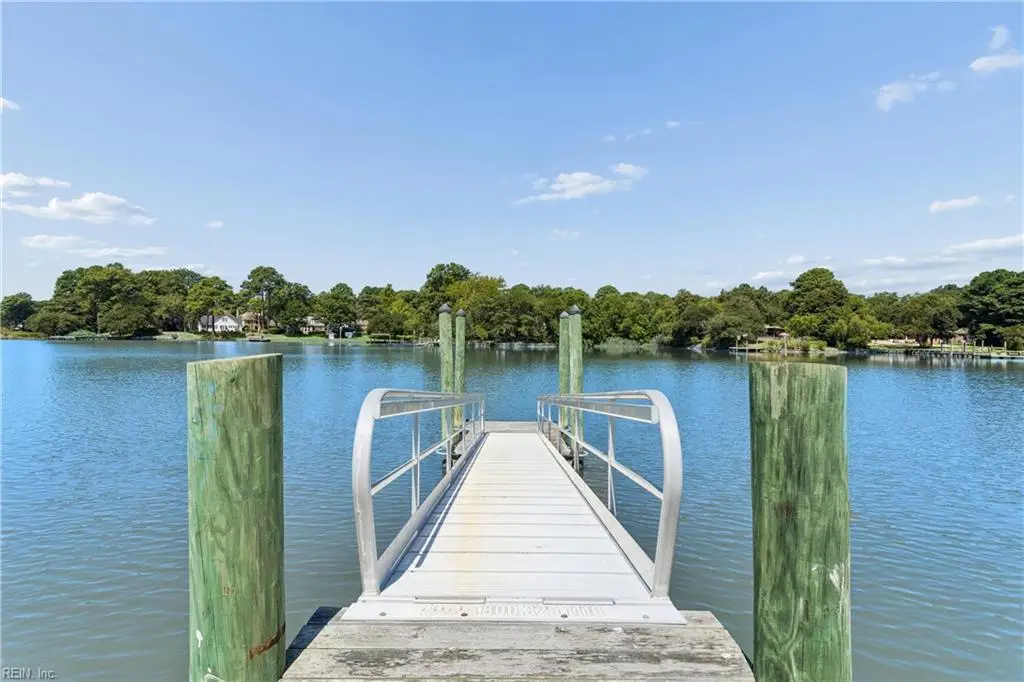557 Westport St, Norfolk, VA 23505 - #1