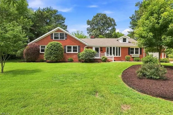 3040 Edinburgh Drive, Virginia Beach, VA 23452
