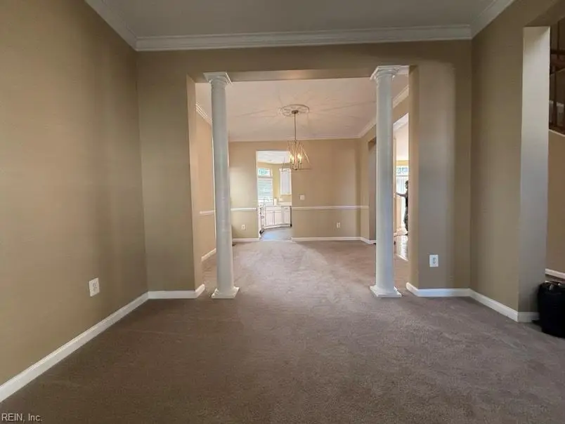 9741 Plaskett Forest Lane, Fairfax, VA 22030 - #2