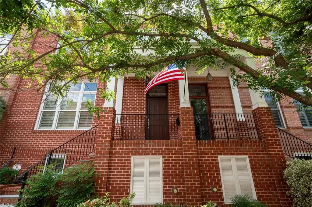 255 W Freemason Street, Norfolk, VA 23510 - #1