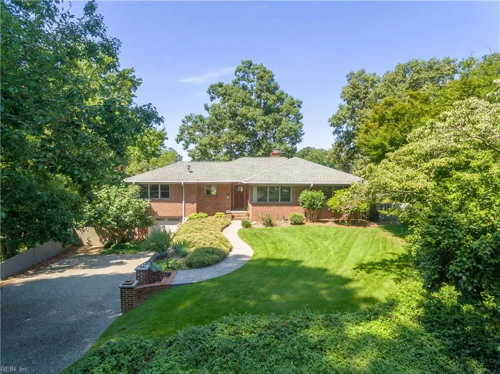 28 Laurel Wood Road, Newport News, VA 23602 - #1