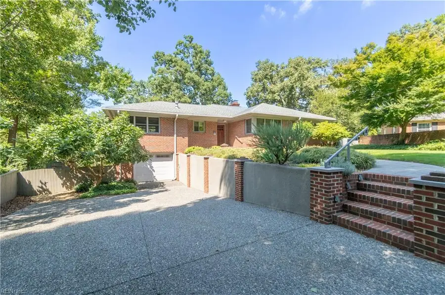 28 Laurel Wood Road, Newport News, VA 23602 - #3