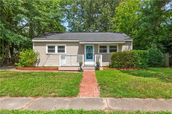 2502 Livesay Road, Chesapeake, VA 23323