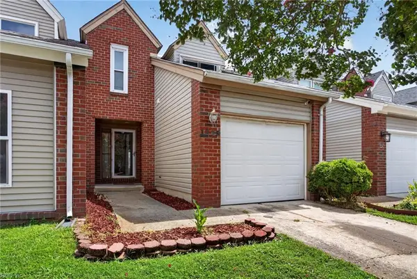 1245 Hillock Crossing, Virginia Beach, VA 23455