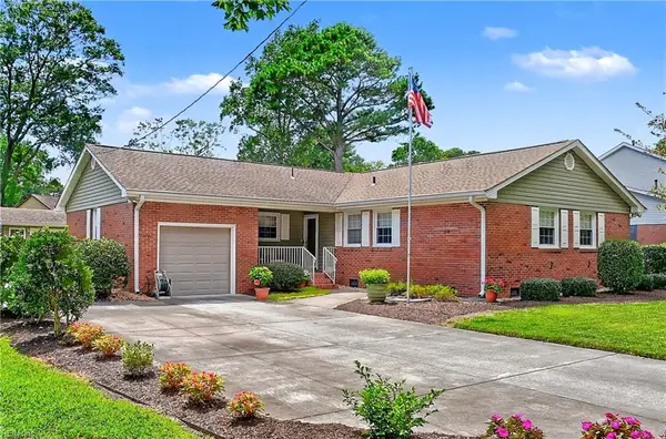 620 Nottingham Drive, Virginia Beach, VA 23452