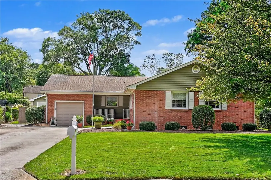 620 Nottingham Drive, Virginia Beach, VA 23452 - #2