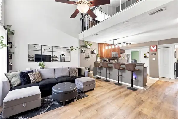 1038 Smoke Tree Lane, Virginia Beach, VA 23452