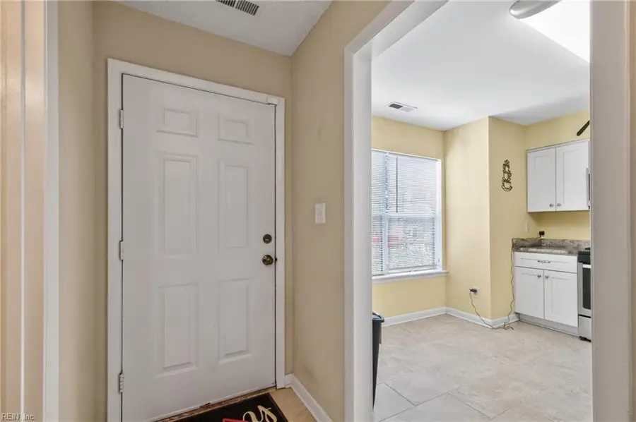 6 Chinaberry Place, Hampton, VA 23666 - #3