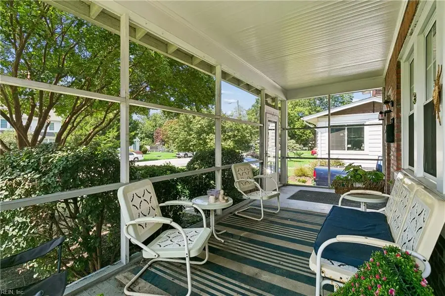 44 Cherry Avenue, Hampton, VA 23661 - #2