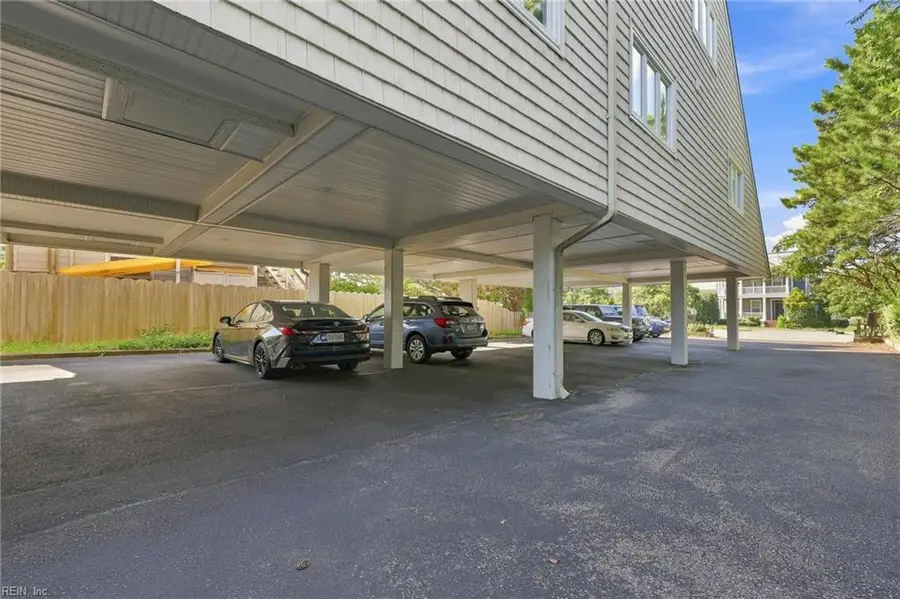 1300 E Ocean View Avenue #D, Norfolk, VA 23503 - #3