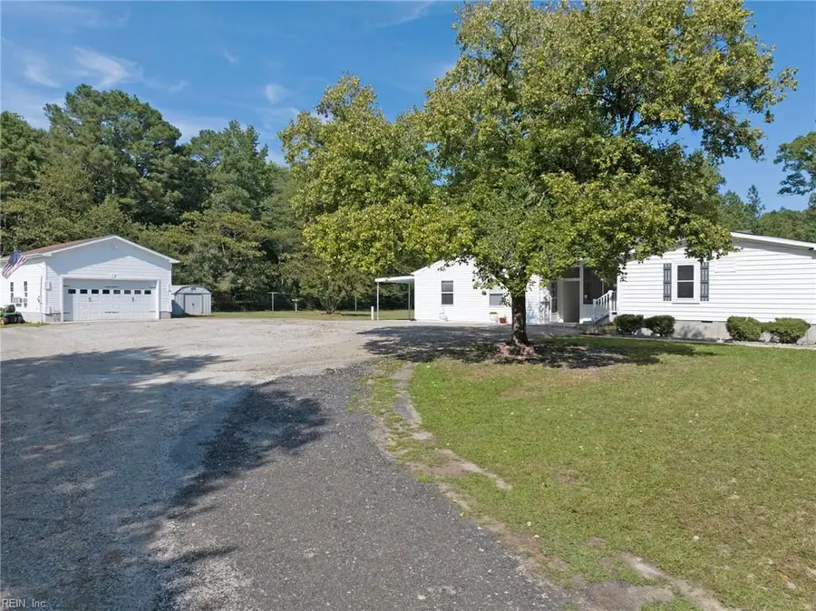 6561 Hickory Fork Road, Hayes, VA 23072 - #3